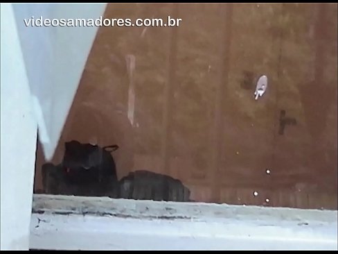 ❤️ Omu cornu chì fighjula a so fidanzata cù un altru tippu, registrendu un video di cazzo senza disturbà a coppia ❌ Super porn à noi ☑